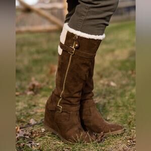 Unisa Brown Wedge Boots